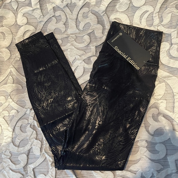 Lululemon, Black, Detailed, Leggings, Size 6 - Picture 1 of 4